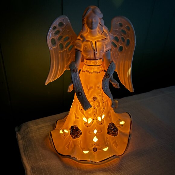 Lenox Florentine & Pearl Lit Angel Figurine 24K Gold Trim Retired Christmas - Picture 10 of 10